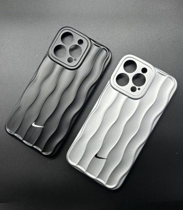 Силиконовая накладка Nike на iphone 15 Pro Max