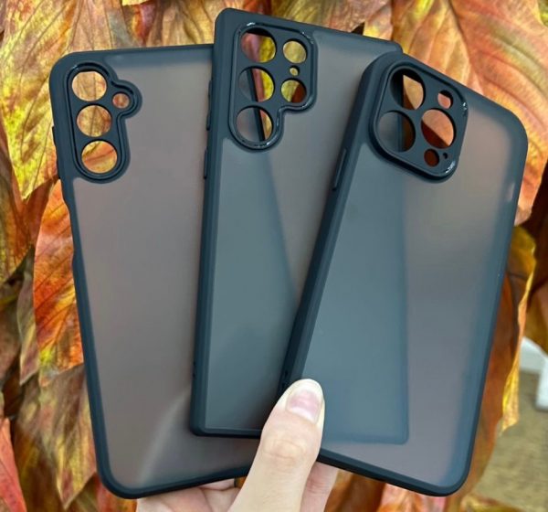 Матовая накладка с затемнением на Iphone 14 Pro Max